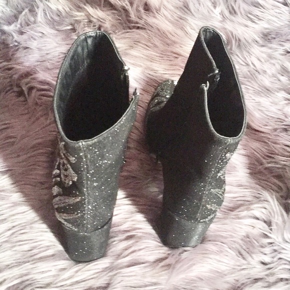 Sequins booty - Picture 2 of 2